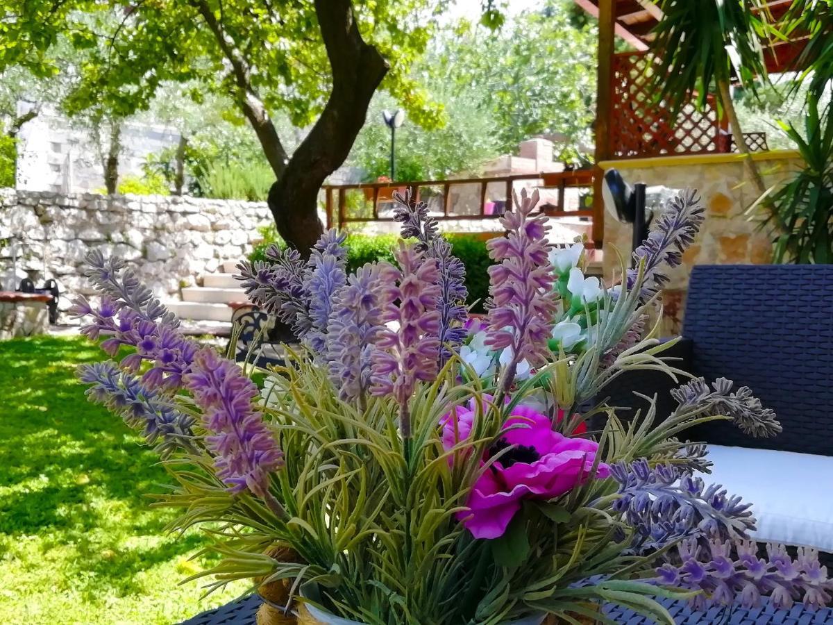 B&B Maison Villa Vittorio Avella Εξωτερικό φωτογραφία