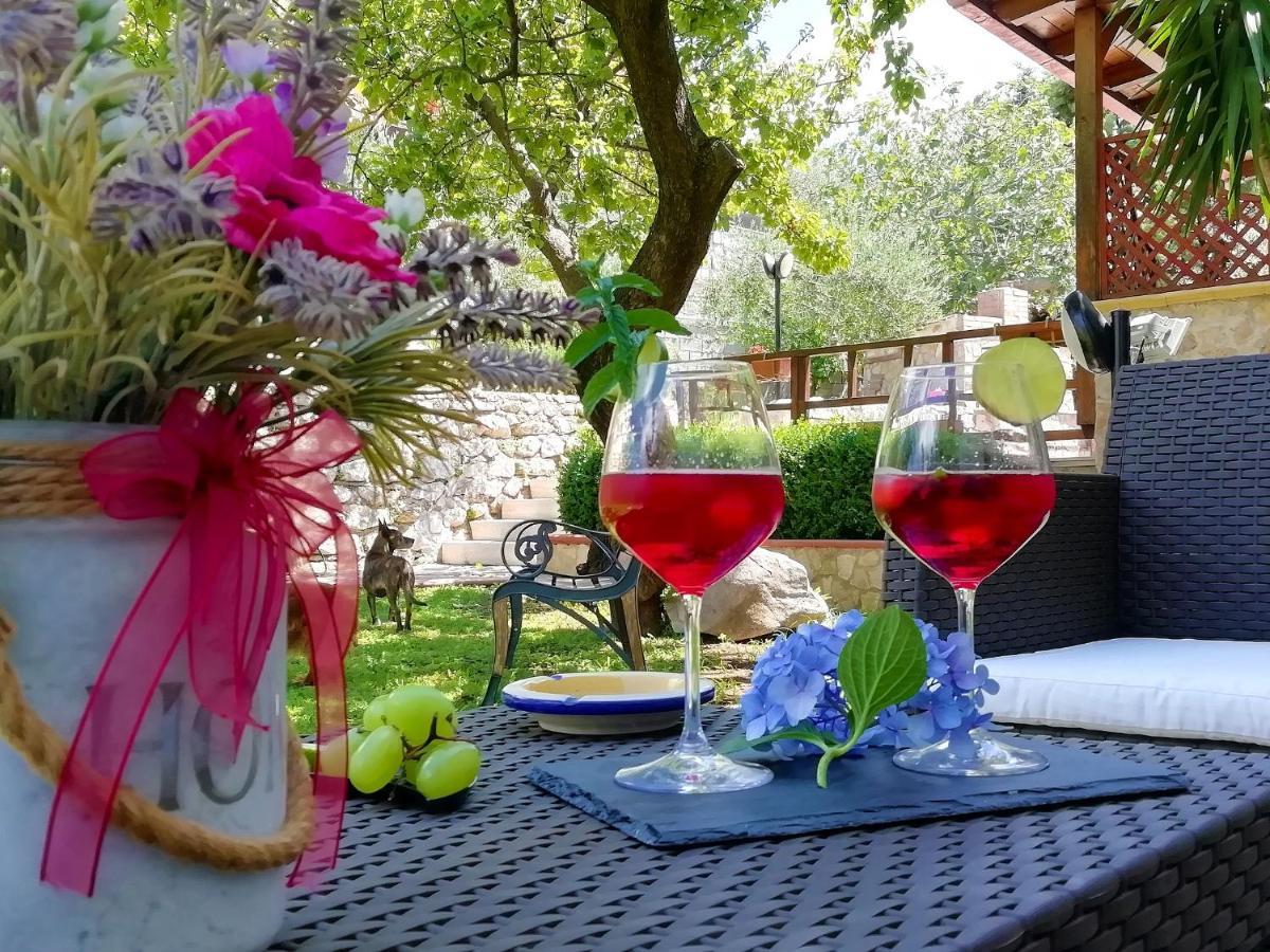 B&B Maison Villa Vittorio Avella Εξωτερικό φωτογραφία
